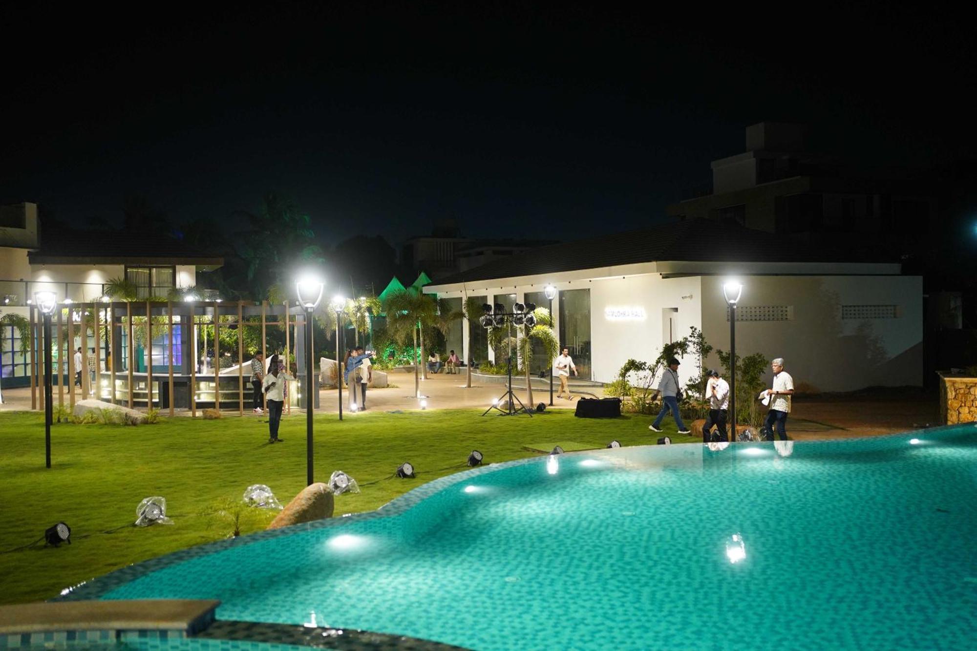 Mstays Ecr By Mirabilis Hotel Chennai Bagian luar foto
