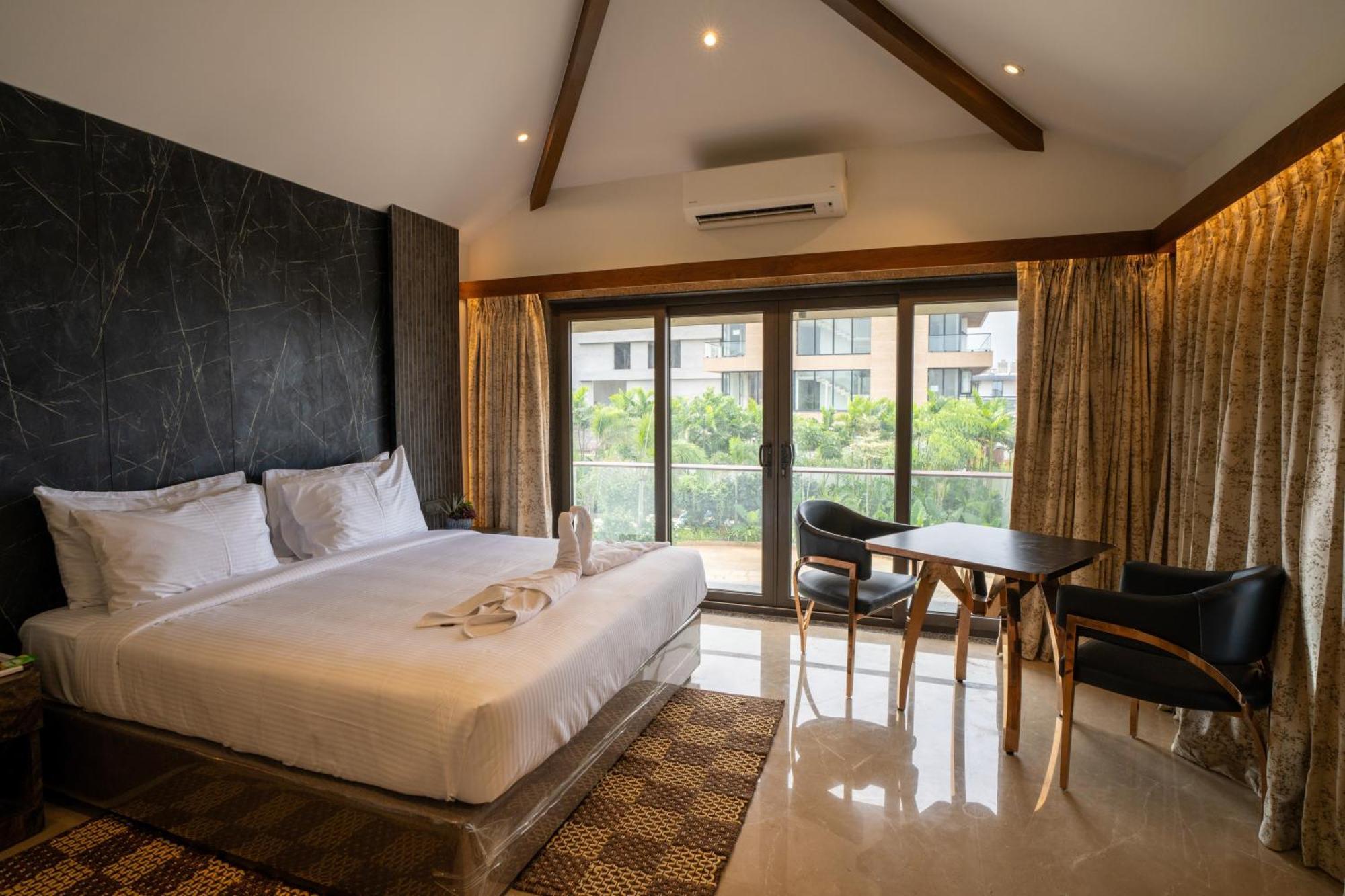 Mstays Ecr By Mirabilis Hotel Chennai Bagian luar foto